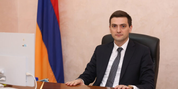 «ՌԴ գործընկերները որոշել են բեռնափոխադրողների 90 օրը կրկնապատկել». ՏԿԵ փոխնախարար