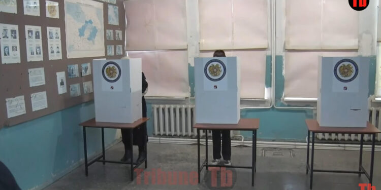 Ընտրողը ստորագրել էր ու հեռացել. 14/17. տեսանյութ