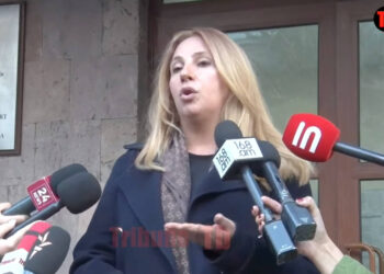 Հա´մ տուալետ է, հա´մ ննջասենյակ, փոքր խուց է` ուղղակի վարագույրով բաժանված. տեսանյութ