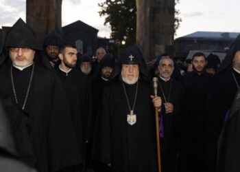 Եկեղեցու դեմ արշավին ներգրավել են նաև դեսպաններին. «Հրապարակ»