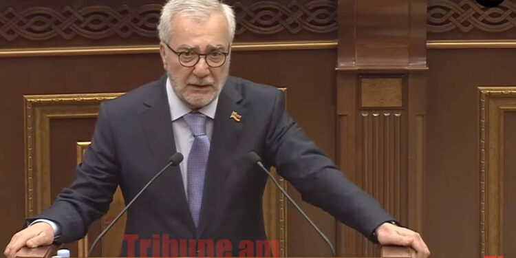 Մենք դիրքապահ բանակից անցնում ենք պաշտպանական բանակի. Քոչարյան. տեսանյութ