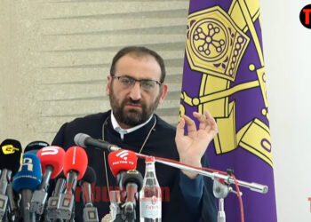 Վեհափառը մենակ չի մնացել, եկեղեցին ու եկեղեցականները համախմբված են Վեհափառի շուրջ. տեսանյութ