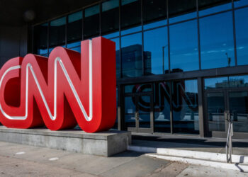 «CNN-ը պետք է վաճառվի, քանի որ այն ներկայումս ղեկավարում են կա՛մ կnռումպացված, կա՛մ անգործունակ մարդիկ». Թրամփ