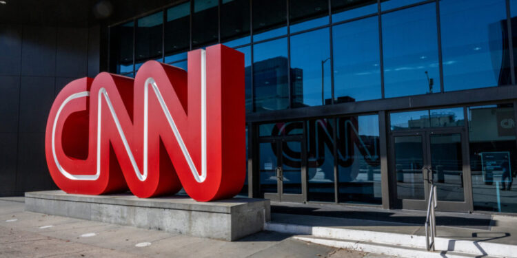 «CNN-ը պետք է վաճառվի, քանի որ այն ներկայումս ղեկավարում են կա՛մ կnռումպացված, կա՛մ անգործունակ մարդիկ». Թրամփ