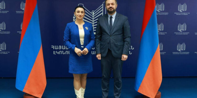 Գևորգ Պապոյանը հանդիպել է Նազիկ Ավդալյանին՝ Շիրակում սպորտային կենտրոն ստեղծելու ծրագրի քննարկման նպատակով