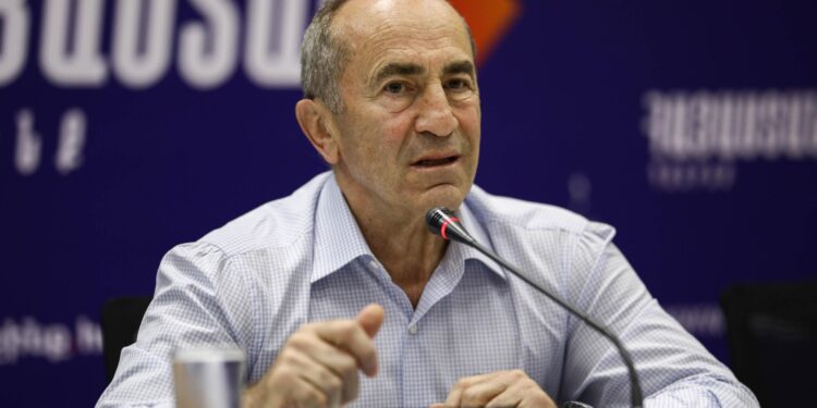 2026-ին համատեղ ուժերով հնարավոր կլինի կանգնեցնել պարտությունների ու նվաստացումների անիվը․ Ռոբերտ Քոչարյան