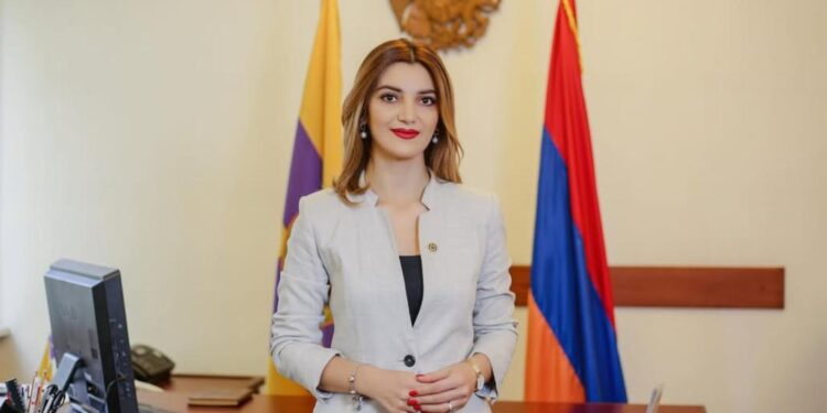 Վաղարշապատ համայնքի նախկին ղեկավար Դիանա Գասպարյանը մեղադրվում է պաշտոնեական չարաշահման և փողերի լվացման մեջ