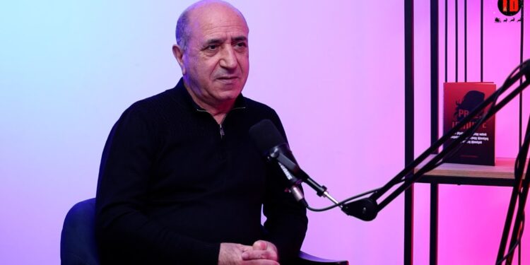 Ինձ տվել էին համասեռամոլների ցուցակ, որ տամ Քոչարյանին, հետագայում տվել եմ Սերժ Սարգսյանին. Գառնիկ Իսագուլյան