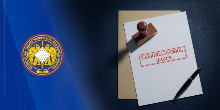 Պարեկային ծառայողը մեղադրվում է ձերբակալված անձի նկատմամբ բռնություն գործադրելու մեջ