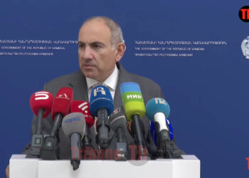 AI-ն ասում է՝ կոմպրոմիս է պետք կաթողիկոսի հետ. Փաշինյանը մնաց անդրդվելի. տեսանյութ