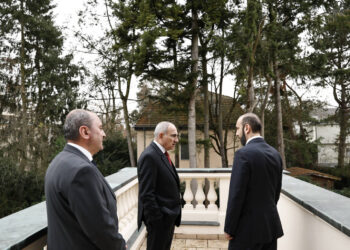 Փաշինյանն այցելել է Գերմանիայում ՀՀ դեսպանություն