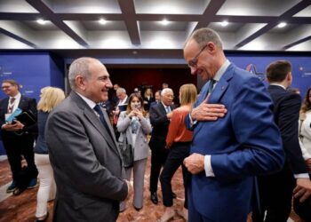 Ազատե’լ Բաքվում պահվող ռազմագերիներին և քաղաքացիական անձանց, դադարեցնել ՀՀ-ում քաղաքական հետապնդումներն այլախոհների և հոգևորականների նկատմամբ. Մարդու իրավունքների մի շարք կազմակերպություններ և Գերմանահայոց Կենտրոնական Խորհուրդը կոչ են անում Գերմանիայի կանցլերին Փաշինյանի հետ քննարկել այս հարցերը