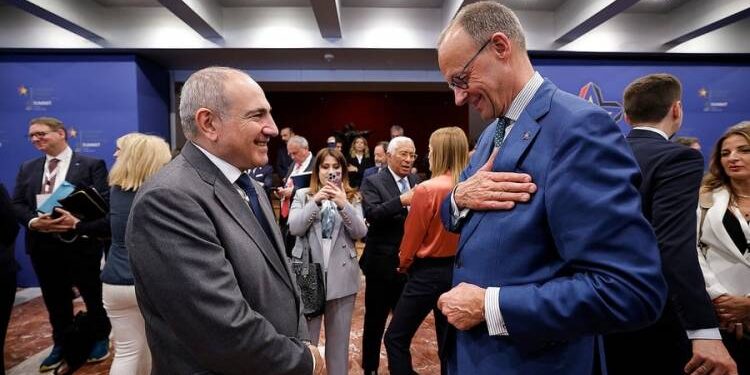 Ազատե’լ Բաքվում պահվող ռազմագերիներին և քաղաքացիական անձանց, դադարեցնել ՀՀ-ում քաղաքական հետապնդումներն այլախոհների և հոգևորականների նկատմամբ. Մարդու իրավունքների մի շարք կազմակերպություններ և Գերմանահայոց Կենտրոնական Խորհուրդը կոչ են անում Գերմանիայի կանցլերին Փաշինյանի հետ քննարկել այս հարցերը