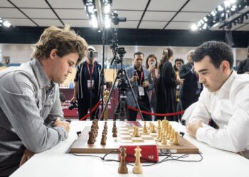 Հայկ Մարտիրոսյանը և Էլինա Դանիելյանը հաղթանակներ գրանցեցին կայծակնային շախմատի աշխարհի նորընծա չեմպիոնների նկատմամբ