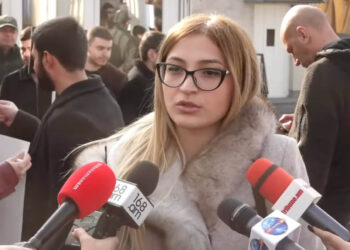 Իրանք սու՞րբ են, հետույք բառը համարում են խուլիգանություն. ցույց՝ ԵՄ-ի մոտ. տեսանյութ