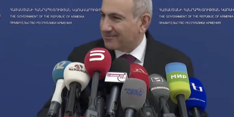 Սկանդալ էր պայթել, հարցաքննության չե՞ք հրավիրվել. լրագրողը՝ Փաշինյանին