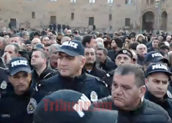 Վեհա-փա՜ռ․լարված իրավիճակ Մայր Տաճարում,քաղաքացիները ողջունում են Գարեգին Բ Ամենայն Հայոց Հայրապետին