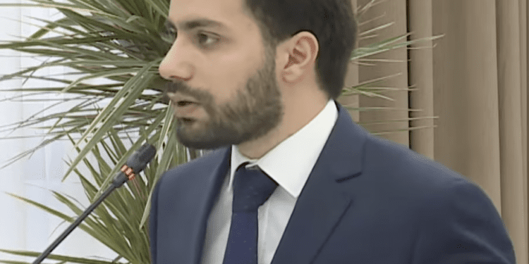 Բրբսնյակի ծաղիկներով Էրդողանի ատամները կբուժեք…սուտ խոսացողին լիքը…վեճ՝ ավագանիում