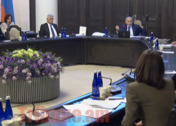 Գյուղամեջում պետք է պպզի առողջ տղամարդը, վազելու համար փող պետք չէ, մեկ զույգ կոշիկ է պետք…