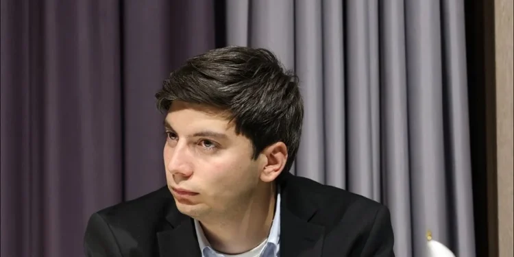 Շիրազ Մանուկյանցը տեսանյութ է հրապարակել՝ իշխանություններին մեղադրելով թալանի մեջ