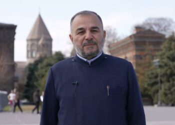 Պահանջում են Արցախի թեմի առաջնորդությունից զրկել․ «Հրապարակ»