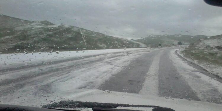 Վերականգնվել է Փարավանիի լեռնանցքով ծանր բեռնատարների երթևեկությունը