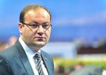 Փաստաբան Արսեն Բաբայանը պահանջում է Հանրային հեռուստաընկերությունում ամբողջական ներկայացնել Արշակ Սրբազանի կողմի տեսակետը