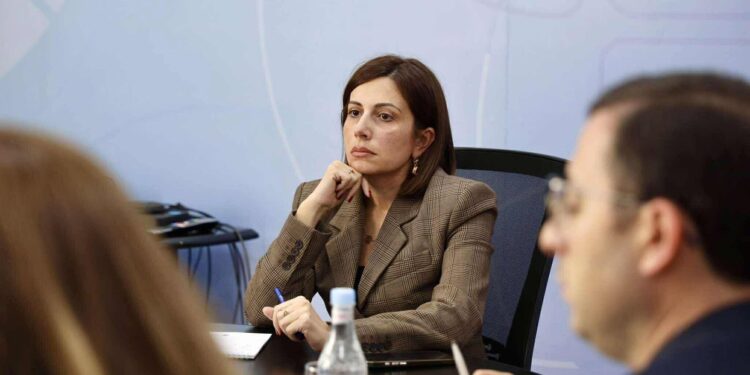 Անահիտ Ավանեսյանը շնորհավորել է Հայոց բանակի 34-ամյակը