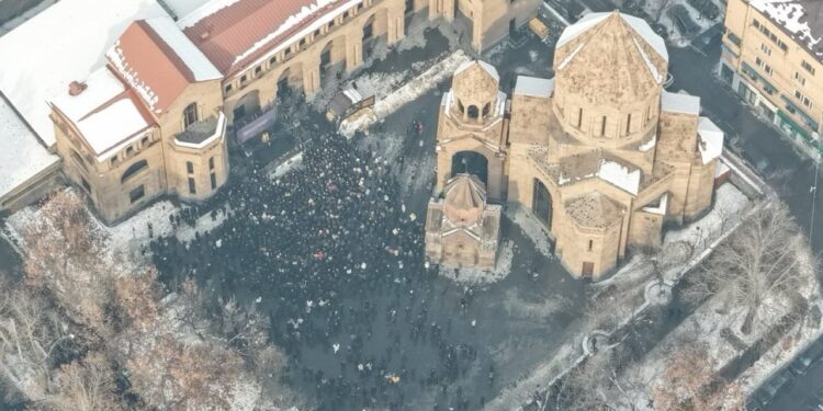 Ալեքսան Ալեքսանյանը հրապարակել է Փաշինյանի ուխտերթից կադր՝ ուղեկցելով ուղերձով