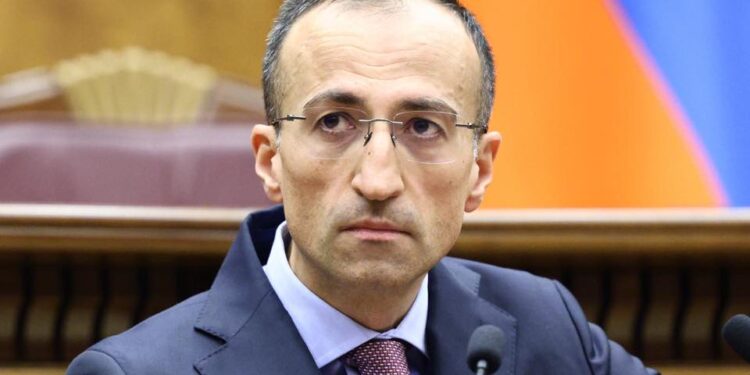 Արսեն Թորոսյանը ներկայացրել է ԽՍՀՄ Խնայբանկի ավանդների վերադարձի նոր կարգը