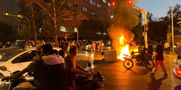 Իրանում հայտարարել են, որ օտարերկրյա միջամտությունը բողոքի ցույցերը քաոսի է վերածել