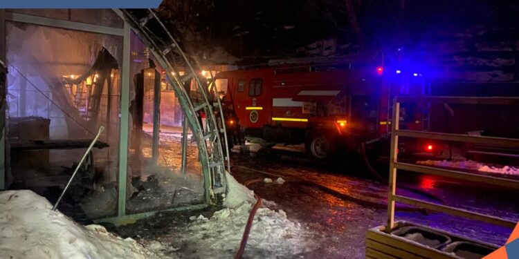 Հրդեհ է բռնկվել Աշտարակի ձորում գտնվող ռեստորանային համալիրի տաղավարներից մեկում