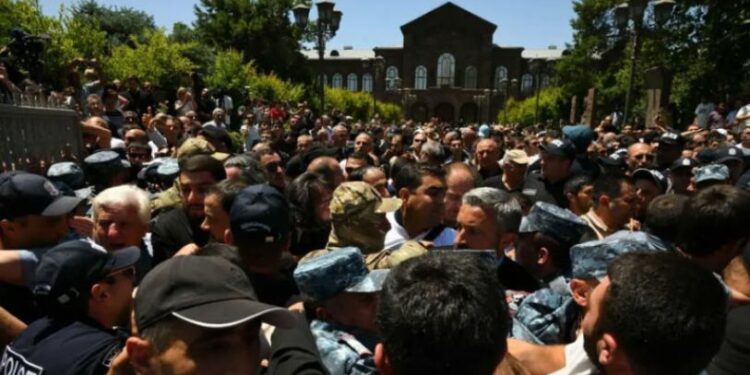 Բոլոր կամակատարները պետք է հիշեն՝ ոչ մի իշխանություն հավերժ չէ. «Փաստ»