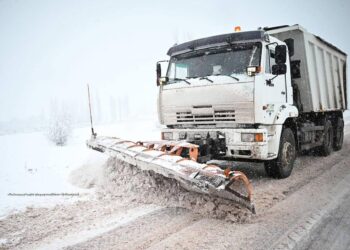 Շարունակվում են ավտոճանապարհների մաքրման և աղ-ավազով մշակման աշխատանքները