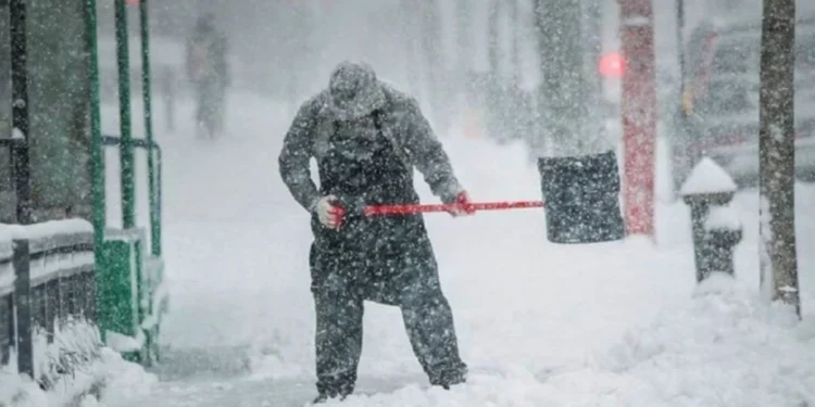 Հզոր ձնաբքի հետևանքով ԱՄՆ-ում առնվազն 30 մարդ է զոհվել․ արտակարգ դրություն՝ 23 նահանգում