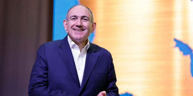 Փաշինյանը հերթական անգամ ներկայացրել է «Իրական Հայաստանի» իր տարբերակը