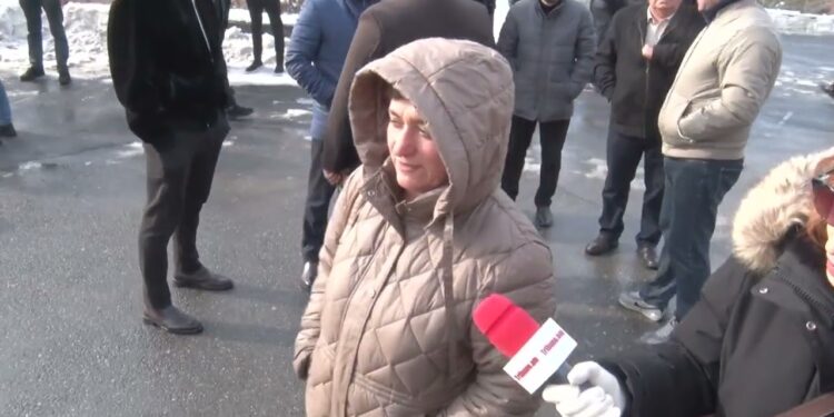 Խոսցնի՛լ մի. անհայտ տեղից բերված «ուխտավորները»