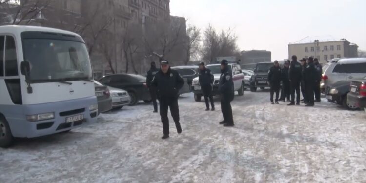 Ոստիկանական պատարագ. ինչից է վախեցել Փաշինյանը