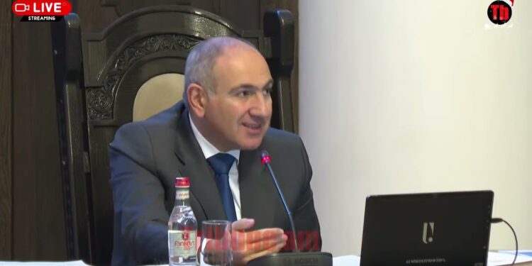 Ասեցի՝ ներմուծած մրգերը ինչի՞ են շարել, Հայաստանում չէի տեսել, մինչ հիմա չեմ հավատում որ տեղական են