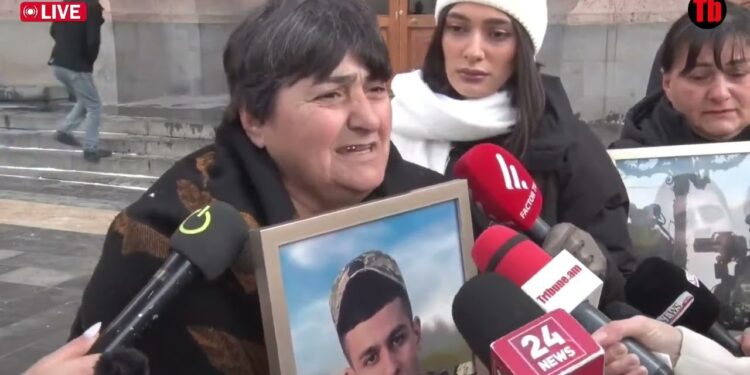 Ասաց՝ տղուս նարկոտիկի վրա եմ նստացրել, որ հետ չգնա Ղարաբաղ, իսկ մեր երկու տղերքը այնտեղ հերոսացան