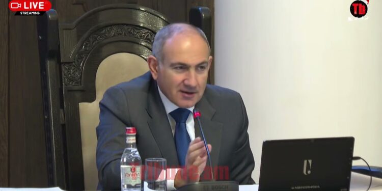 Վախից հեռուստացույցը անջատեցի,առողջապահության համակարգը փլուզվե՞լ է,կարո՞ղ ա մի բան կա մեզ չեք ասում