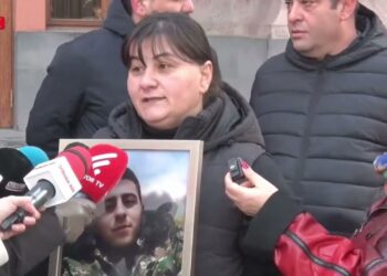 Սրբապիղծ է, թույլ չեմ տալու, որ իմ երեխու արյունը անտեսեն, հուսով եմ, դեռ զոհվածներին հարգում են