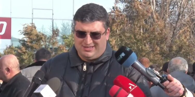 Դավիթ Համբարձումյանը քաղբանտարկյալ է, նրան կալանքի են տարել իմպիչմենտի գործընթացը խոչընդոտելու համար