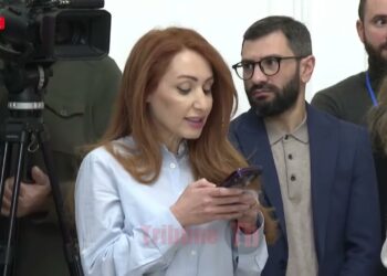 18+. կոխեմ Ամերիկան, ռուսները գ… են, քած դատախազին չենք շինել. լրագրողը մեջբերեց Փաշինյանի մտքերը