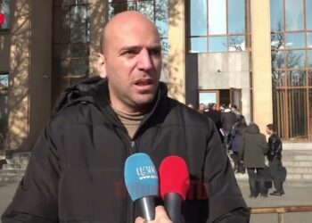 Մի կաթսայի մեջ են, որը կոչվում է` քաղաքական բռնաճնշում