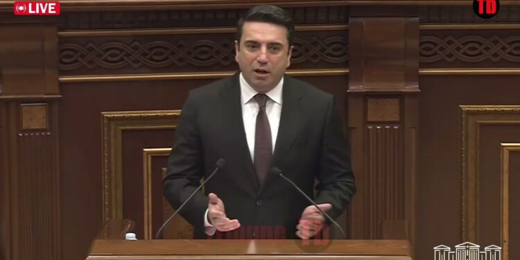 44-օրյա պատերազմի քննիչ հանձնաժողովի զեկույցը չի՞ հրապարակվելու․ Մանուկյանը՝ Սիմոնյանին