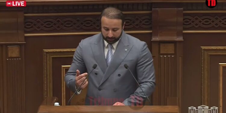 Չծառայելու համար գործ դզողին են տալիս փողը, թող պետությանը տան․ Սարգսյան