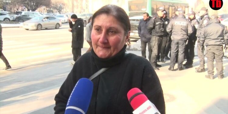 Դագաղի համար անգամ փայտ չկար, ստիպված թողեցինք մեր բալայի շիրիմները ու եկանք Հայաստան