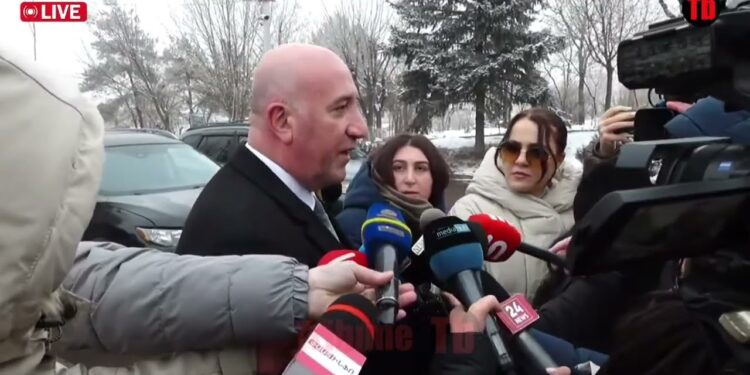 «Արցախի կանչ» հուշակոթողի մոտ ինչո՞ւ ծաղիկներ չխոնարհեցին․ լրագրողը՝ փոխնախարարին