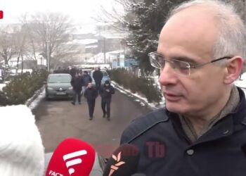 Ես ձեր շպիոնը չեմ, գեղեցկության մրցույթի ժյուրիի անդամ չեմ, որ ասեմ՝ ով ա համակրելի. Զուրաբյան